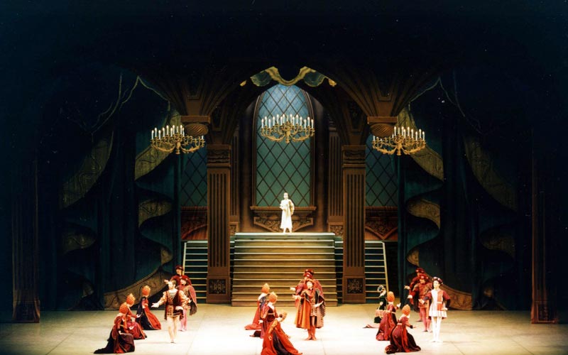 ロミオとジュリエット1幕1場　キャピュレット家の舞踏会